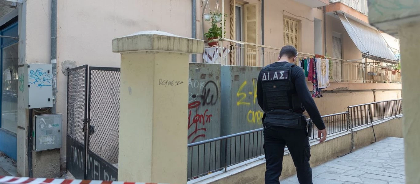 Θεσσαλονίκη: Ενώπιον του Εισαγγελέα ο 48χρονος δολοφόνος της 56χρονης (βίντεο)